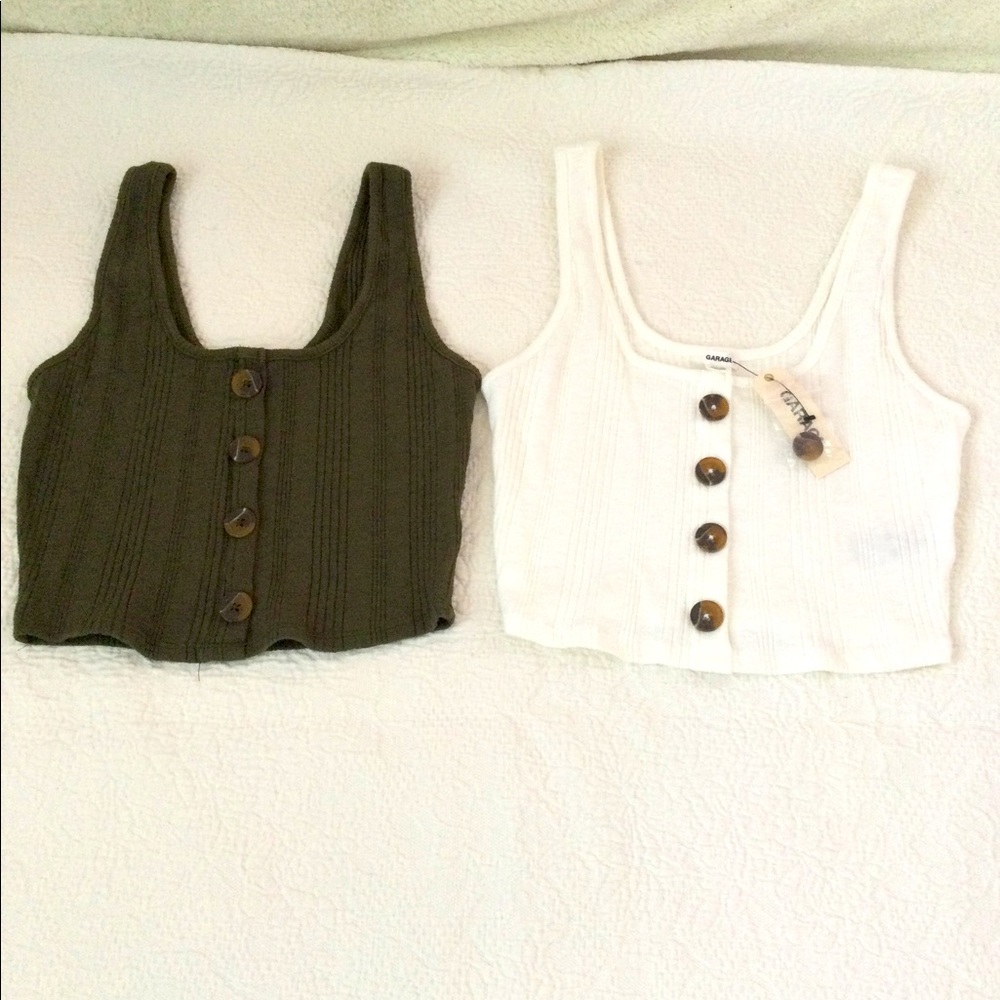 Garage Crop Button Tank
